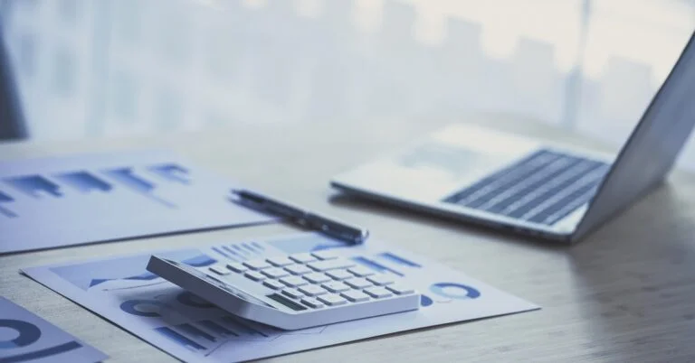 financial document generator